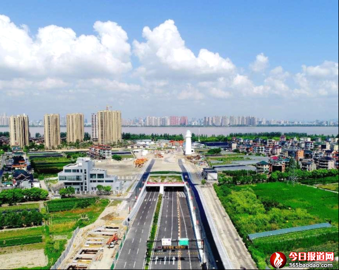 “錢塘先鋒號”的穿江之旅2022.8.1 - 配圖(2)3581.png