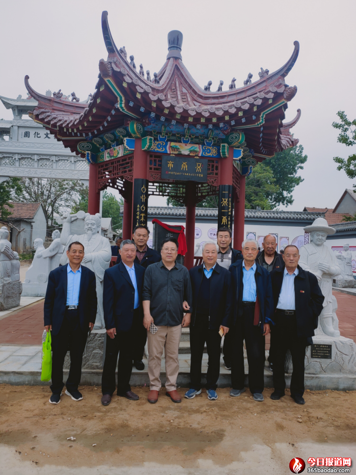 鼎鬶亭落成 丁再獻(xiàn)集骨刻文題聯(lián)1706.png